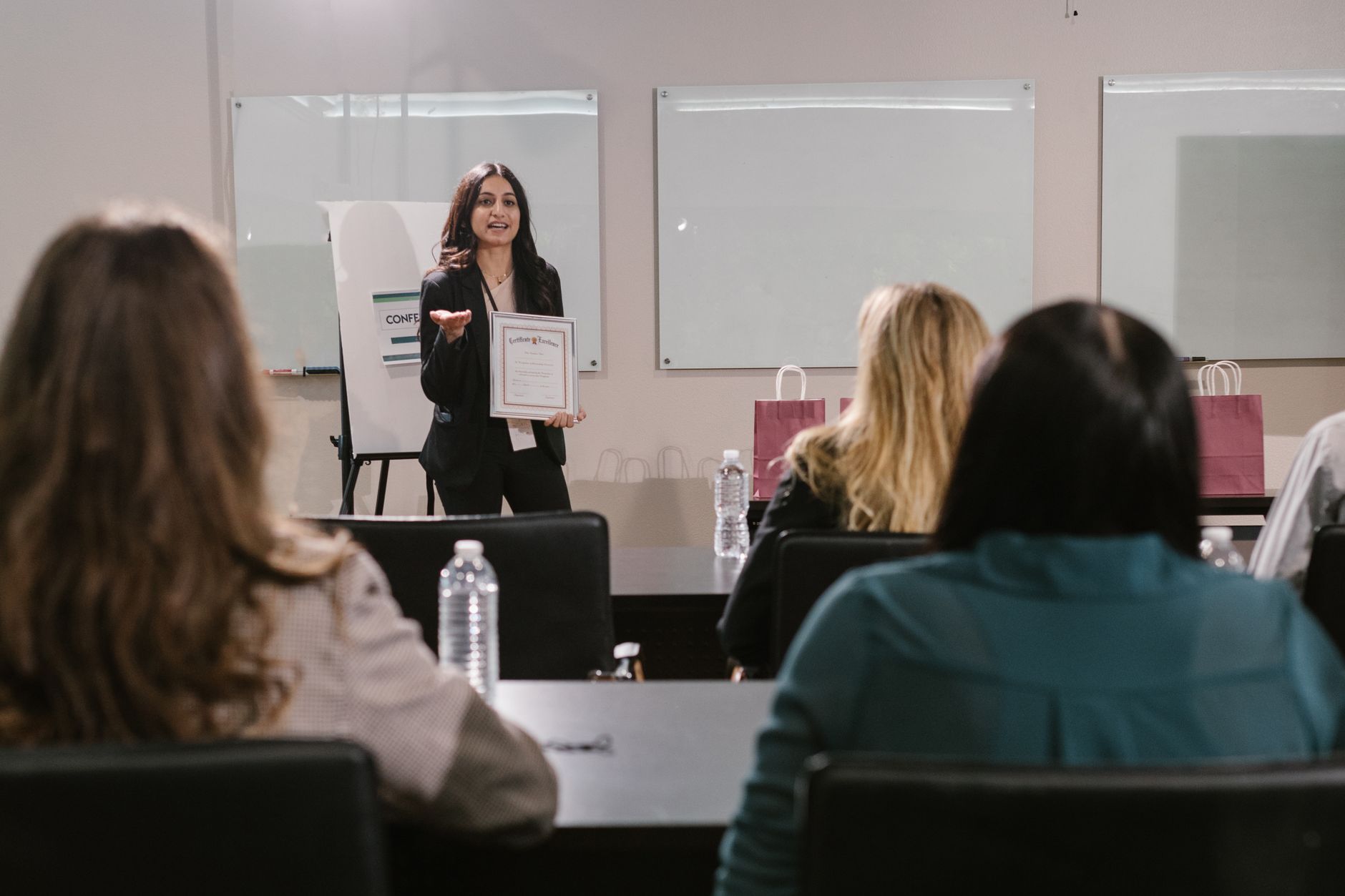 Certyfikaty zawodowe na LinkedIn Learning w 2026: czy warte inwestycji czy jedynie piękne CV?